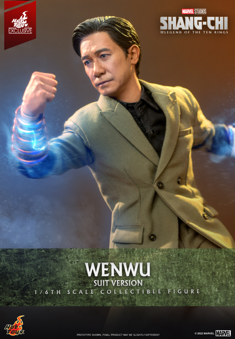 Hot Toys《尚氣與十環傳奇》文武 西裝版（Wenwu Suit Version）1/6 比例收藏級人偶