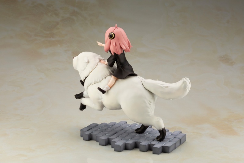 前面有一隻超可愛的狗勾～壽屋《SPYxFAMILY 間諜家家酒》 安妮亞·佛傑 ＆彭德 1/7比例模型