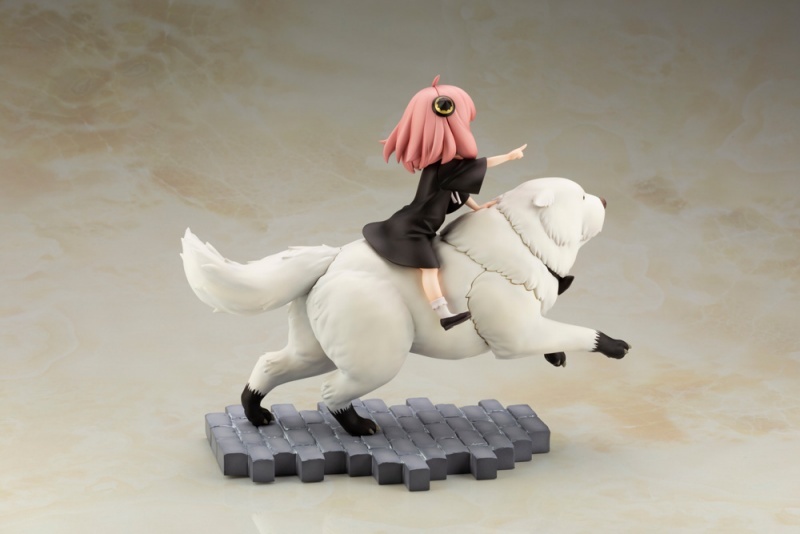 前面有一隻超可愛的狗勾～壽屋《SPYxFAMILY 間諜家家酒》 安妮亞·佛傑 ＆彭德 1/7比例模型