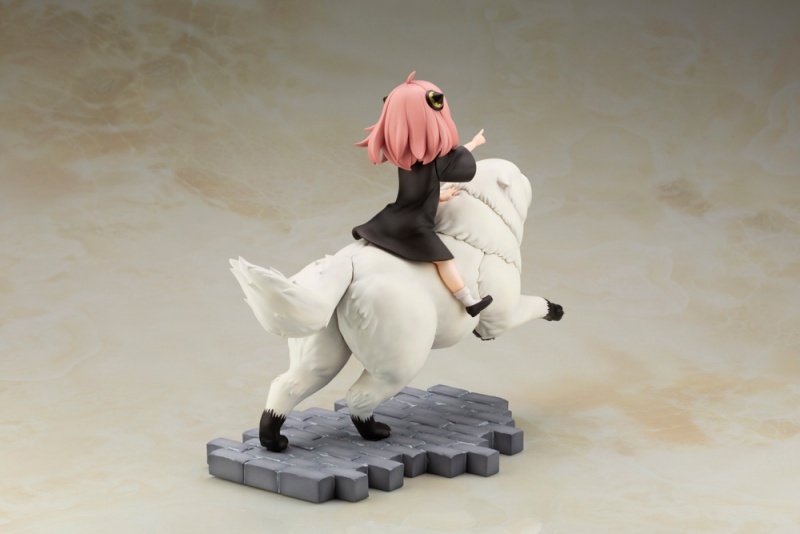 前面有一隻超可愛的狗勾～壽屋《SPYxFAMILY 間諜家家酒》 安妮亞·佛傑 ＆彭德 1/7比例模型