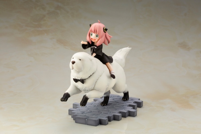 前面有一隻超可愛的狗勾～壽屋《SPYxFAMILY 間諜家家酒》 安妮亞·佛傑 ＆彭德 1/7比例模型