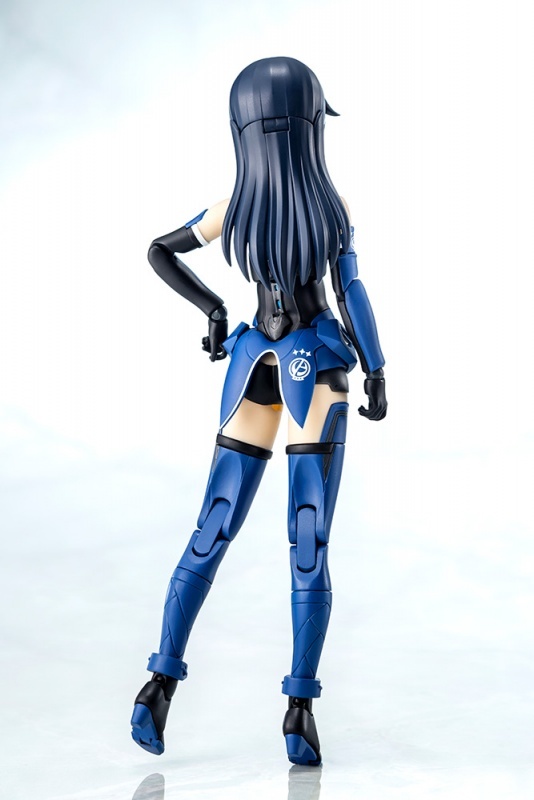 再現施展SP 技能的姿態！女神裝置『機戰少女ALICE 小芦睦海
