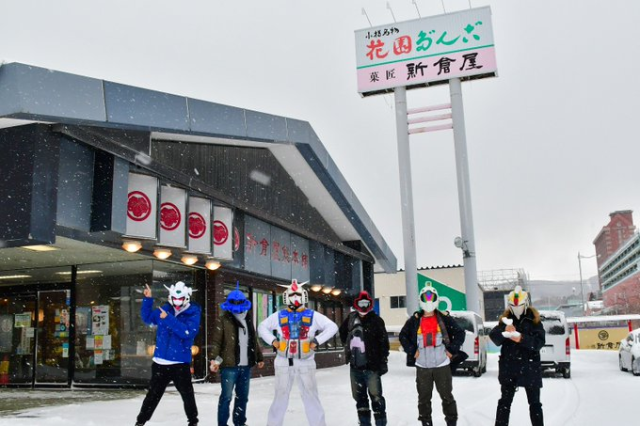 日本鋼彈Coser生ガンダム 19年來在各地滑雪場扮演初鋼展現專注熱情!