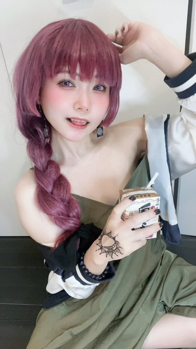 這個酒鬼姊姊好香！ Coserトキワ扮《孤獨搖滾！》廣井菊里神韻超到位