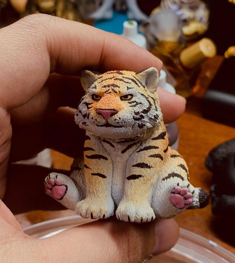 奇譚俱樂部 × RBen Studio「胖胖動物」轉蛋 第三彈 高度來到 7.4 公分的長頸鹿現身!