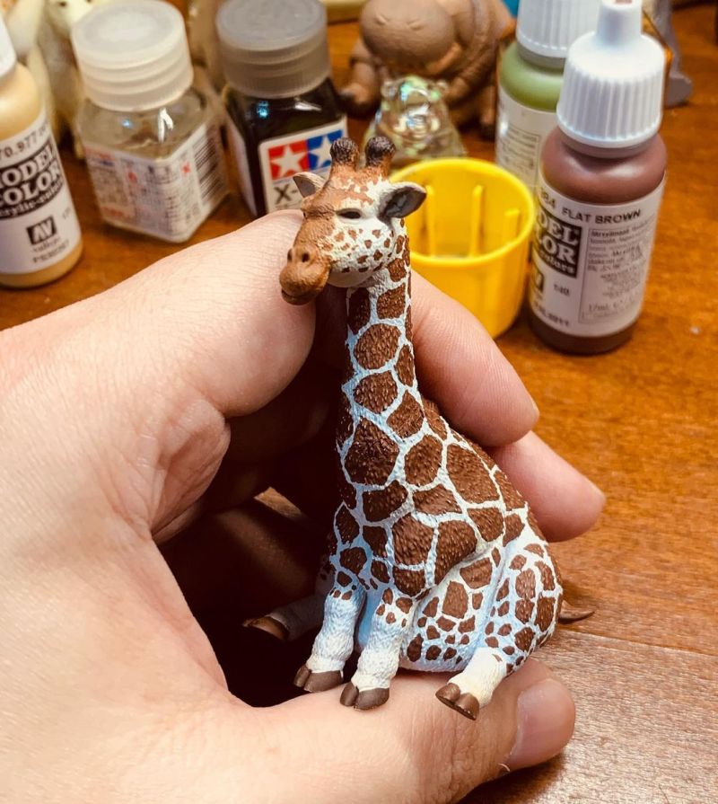 奇譚俱樂部 × RBen Studio「胖胖動物」轉蛋 第三彈 高度來到 7.4 公分的長頸鹿現身!