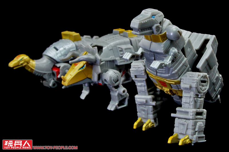 全方位的經典進化、跨時代的傳承對決!孩之寶變形金剛經典世代「傳承進化系列」第二波 開箱報告