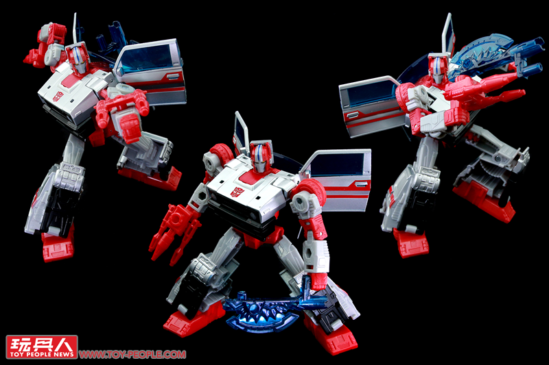 全方位的經典進化、跨時代的傳承對決!孩之寶變形金剛經典世代「傳承進化系列」第二波 開箱報告