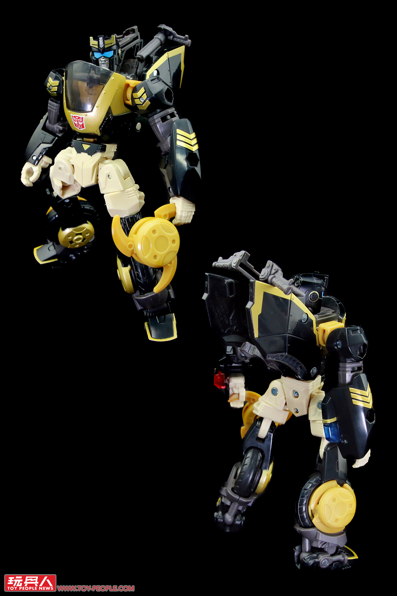 全方位的經典進化、跨時代的傳承對決!孩之寶變形金剛經典世代「傳承進化系列」第二波 開箱報告