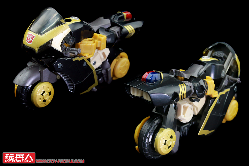 全方位的經典進化、跨時代的傳承對決!孩之寶變形金剛經典世代「傳承進化系列」第二波 開箱報告