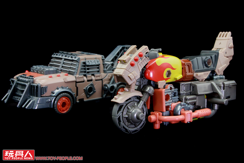 全方位的經典進化、跨時代的傳承對決!孩之寶變形金剛經典世代「傳承進化系列」第二波 開箱報告