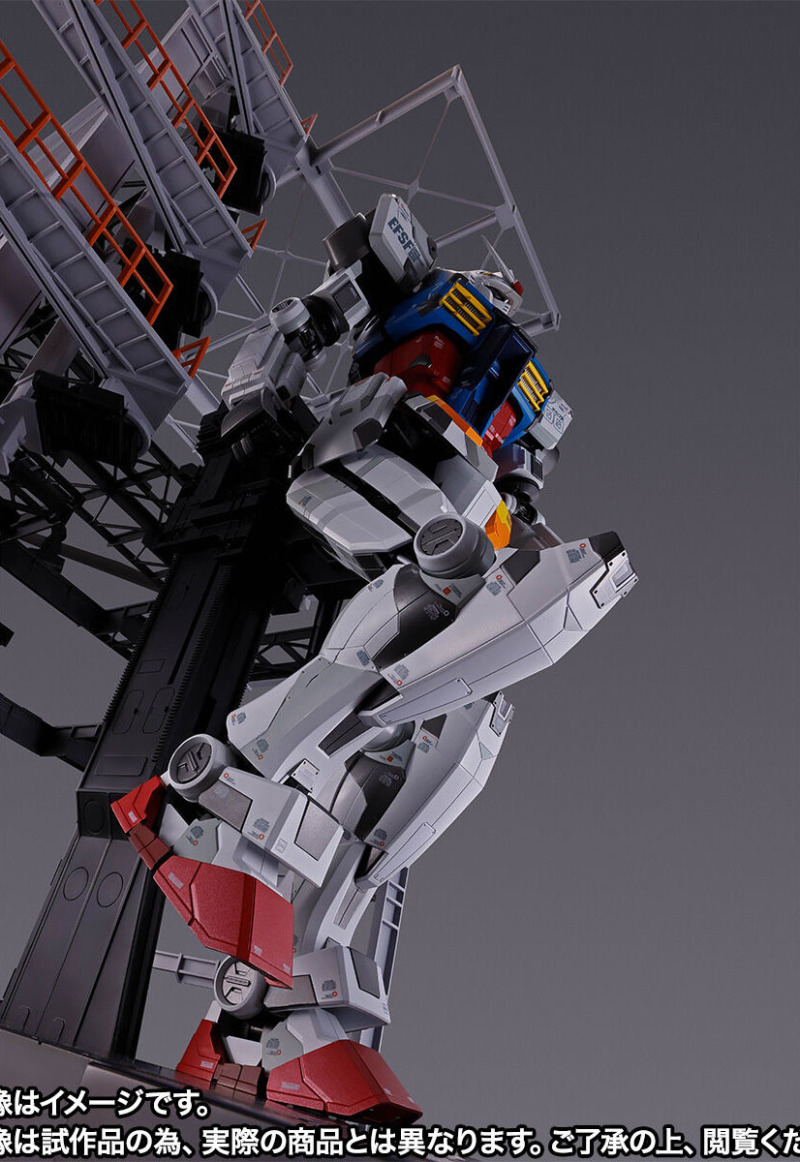巨大尺寸結合魄力聲光演出『DX超合金RX-78F00 鋼彈』預計12 月