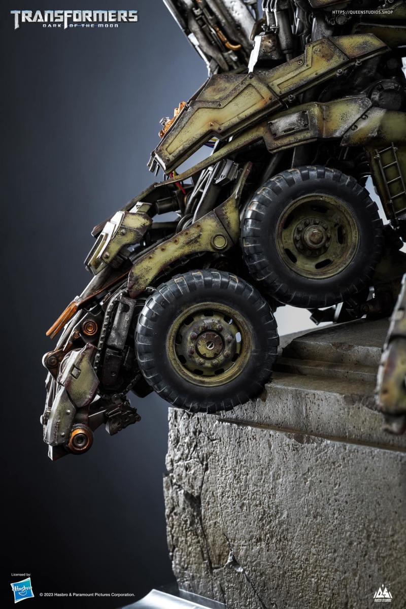 Queen Studios《變形金剛3》「王座上的密卡登」全身雕像 惡之梟雄的沈重威壓感,襲來!