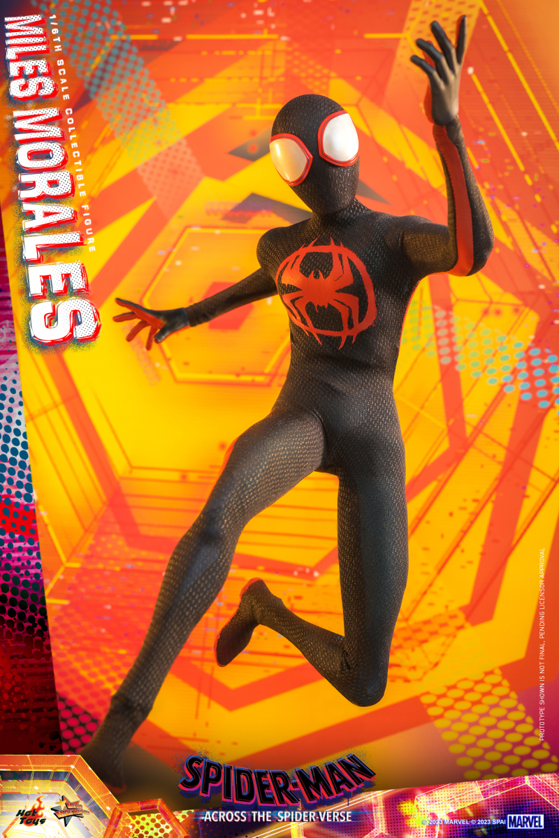 Hot Toys《蜘蛛人:穿越新宇宙》邁爾斯·摩拉斯(Miles Morales)1/6 比例收藏級人偶 英雄造型&日常穿搭一次滿足!