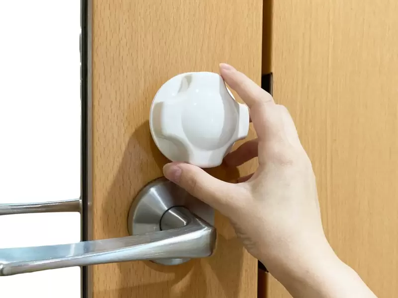 可以無限扭的 T-ARTS「THE！轉蛋旋鈕 吊飾」原尺寸再現轉動時的聲音和手感！