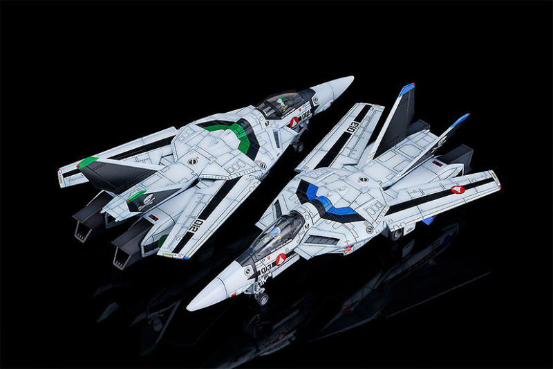 可選擇再現兩位戰友的座機『PLAMAX 1/72 VF-1A/S 女武神戰機形態（馬克斯／柿崎速雄）』預計 12 月發售！