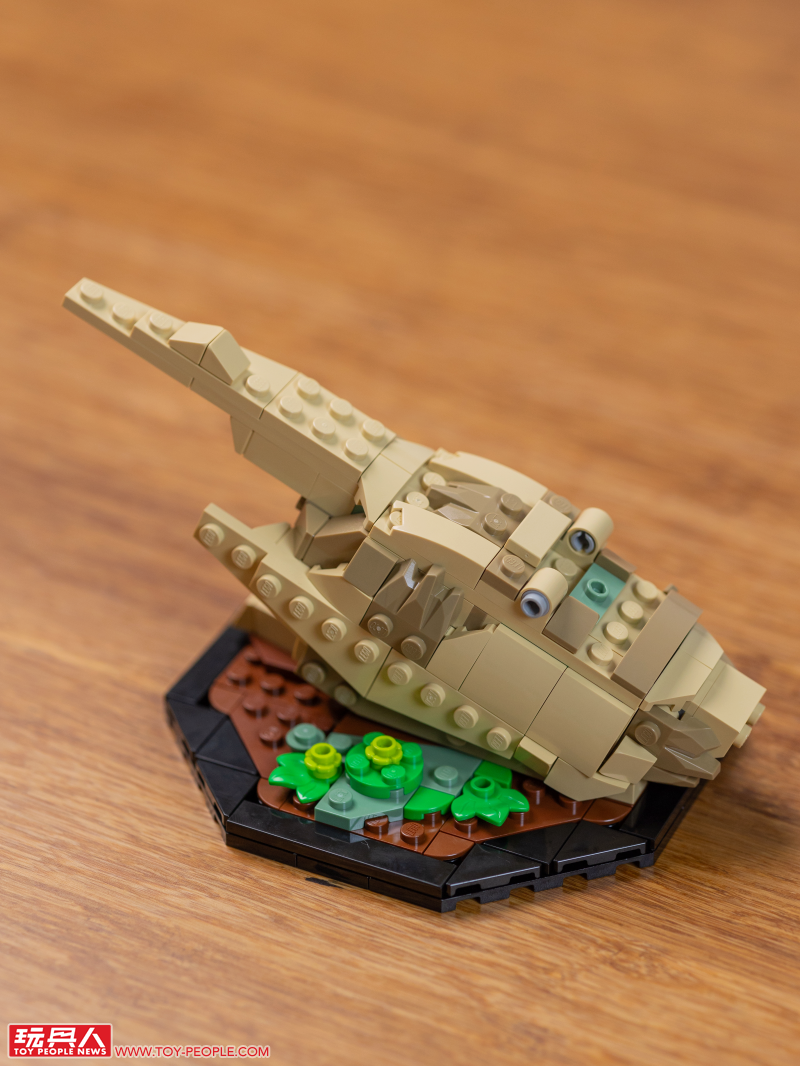 LEGO 21342 Ideas 系列「昆蟲集錦」開箱報告 超乎預期的逼真生物感＆大加分的棲息地展示底座！