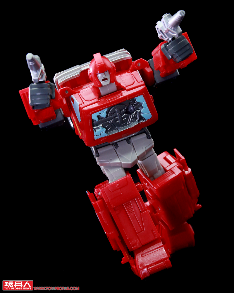 橫跨多元時空的戰場，就此降臨！孩之寶變形金剛「電影工作室系列」開箱報告