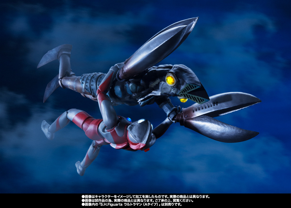 還原初登場時配色『S.H.Figuarts 超人力霸王 巴爾坦星人 打擊侵略者Ver.』宇宙忍者再度來襲！