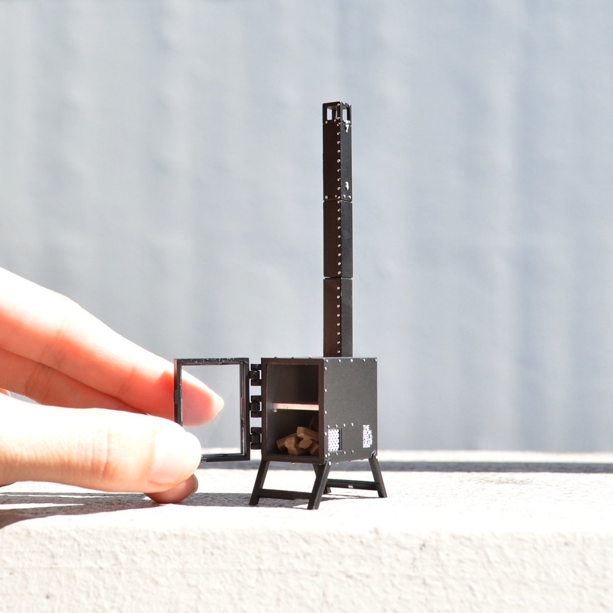 Kenelephant × CAMP HACK「單人露營 迷你收藏 GARAGE Edition」包含 TAKI BE CAN 柴火爐在內的人氣裝備縮小立體化!