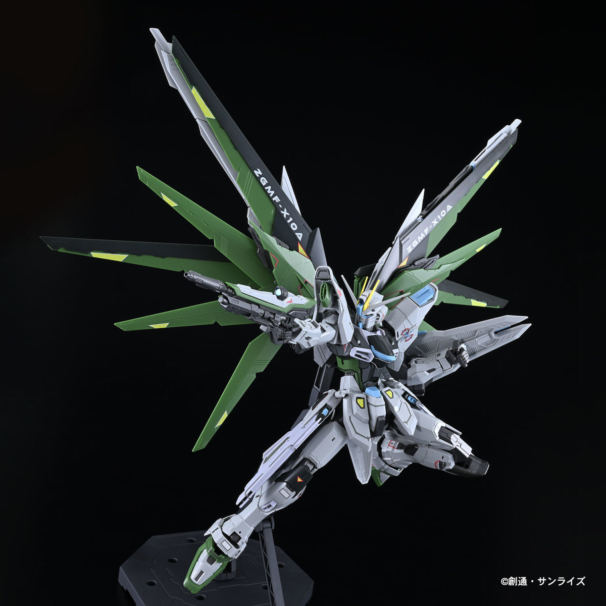 大河原邦男新設計色彩『MG 1/100 自由鋼彈Ver.2.0(真實型配色 Ver.)』於 GUNDAM NEXT FUTURE 限定販售!
