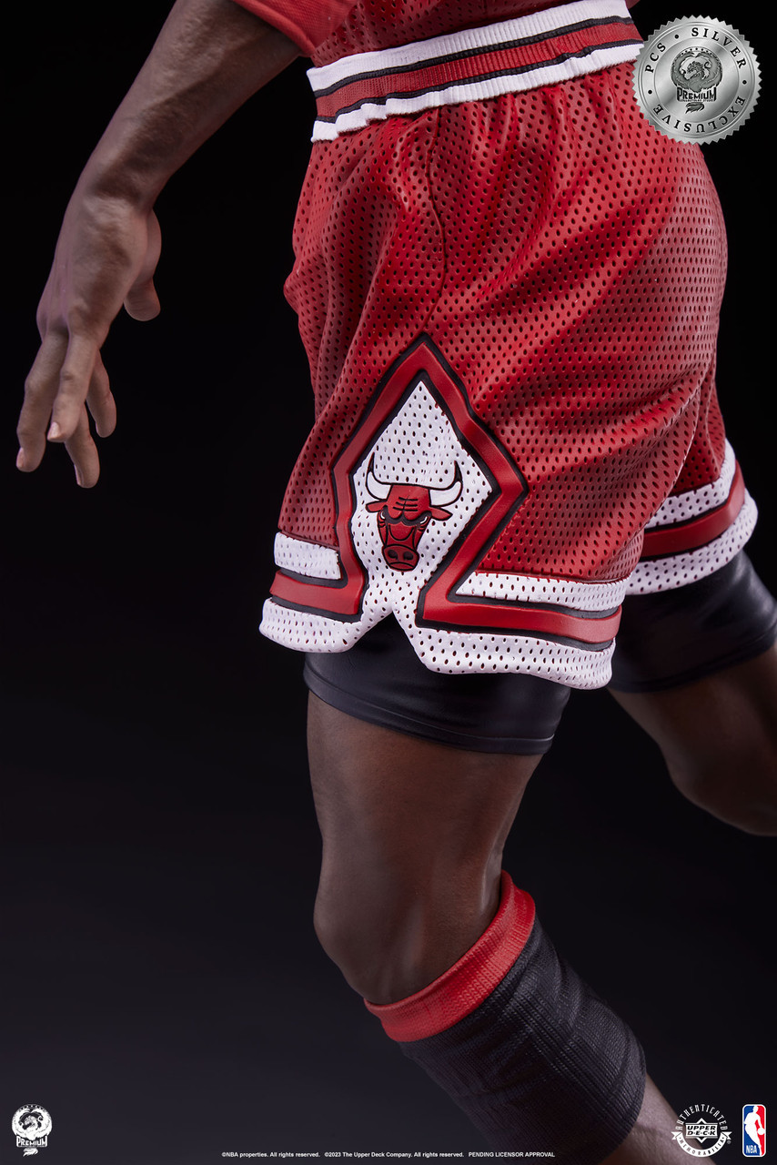 PCS NBA 空中飛人「麥可·喬丹」1/4 比例全身雕像 彷彿時間暫停的空中滯留再現！