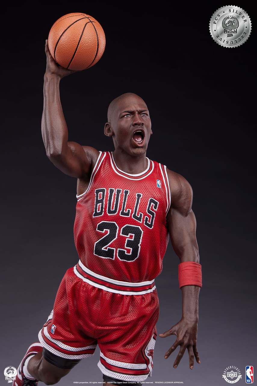 PCS NBA 空中飛人「麥可·喬丹」1/4 比例全身雕像 彷彿時間暫停的空中滯留再現！