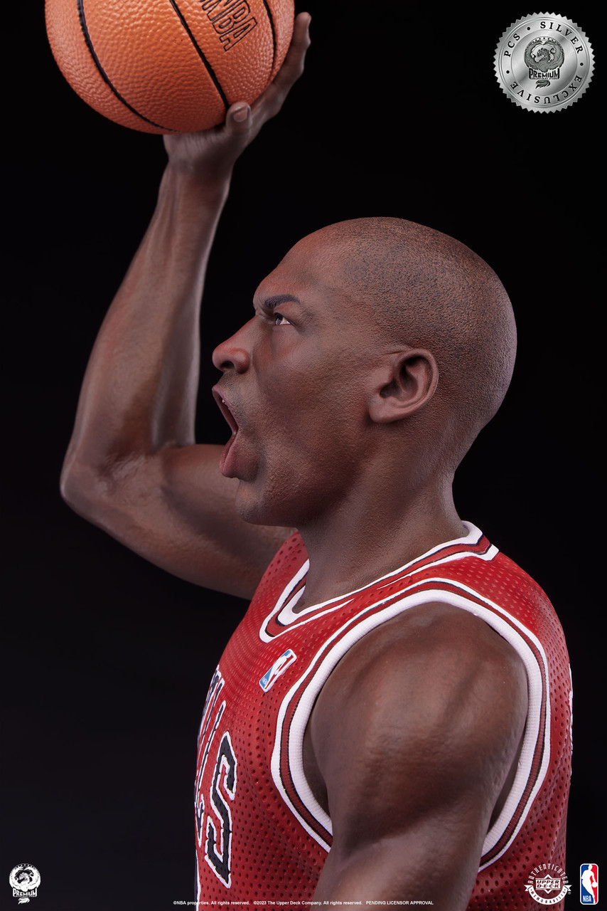 PCS NBA 空中飛人「麥可·喬丹」1/4 比例全身雕像 彷彿時間暫停的空中滯留再現！