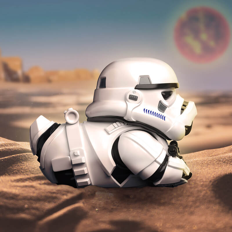 TUBBZ《星際大戰》「帝國風暴兵」以小鴨之姿向指揮官報到、入浴安全已確認!