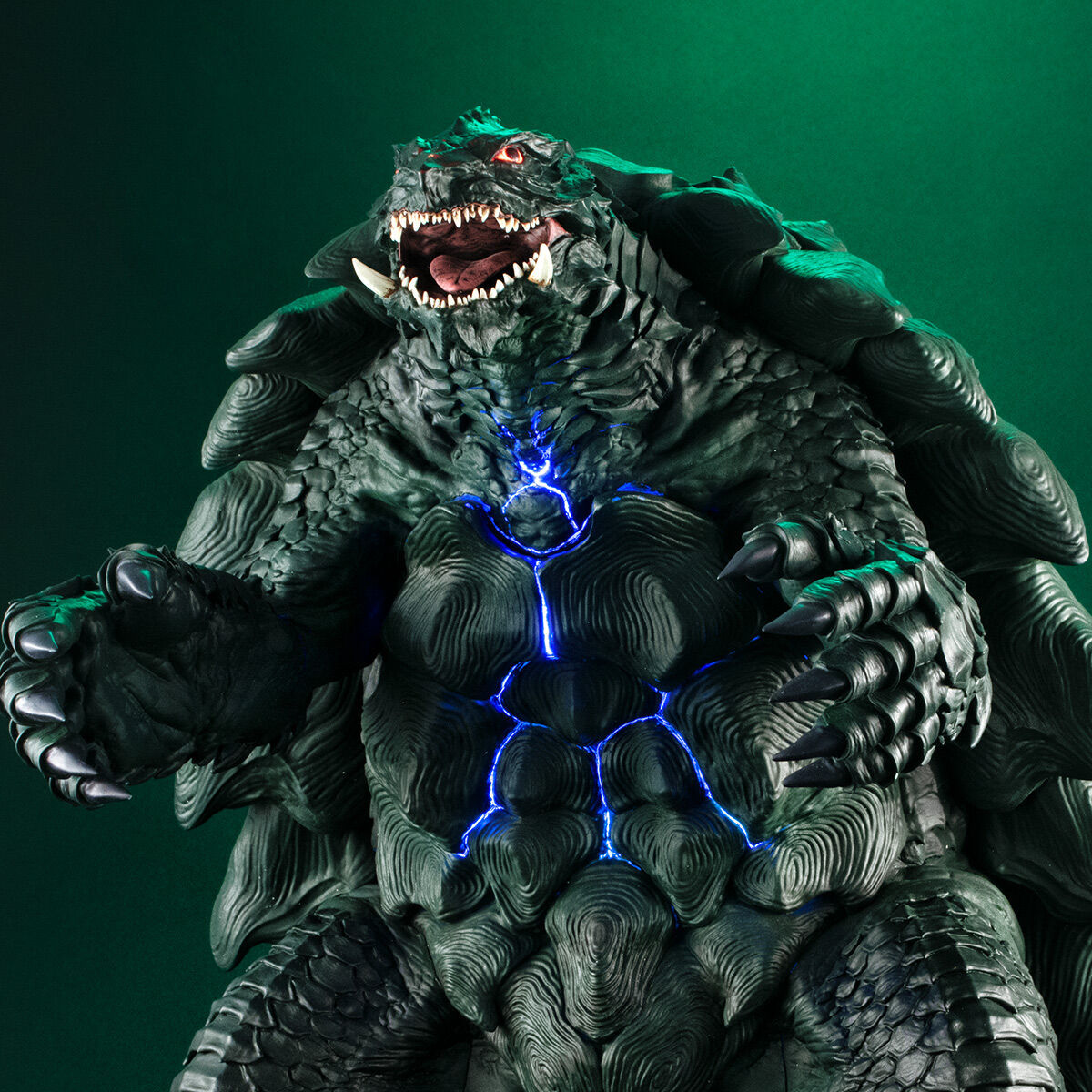 UA Monsters『大怪獸卡美拉:重生 卡美拉(2023)』魄力 30 公分雕像再現豐富聲光效果!