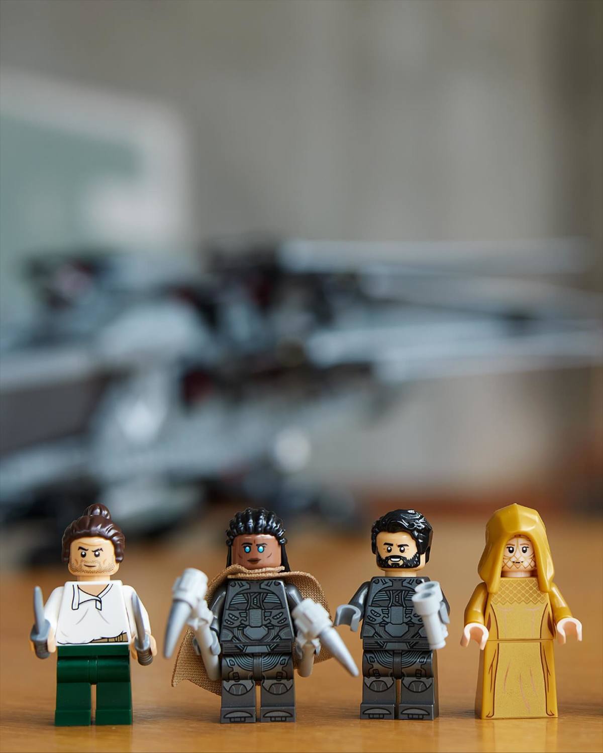 LEGO 10327 Icons 系列《沙丘》亞崔迪皇家撲翼機(Atreides Royal Ornithopter)可展開、收闔、拍動的機翼再現!