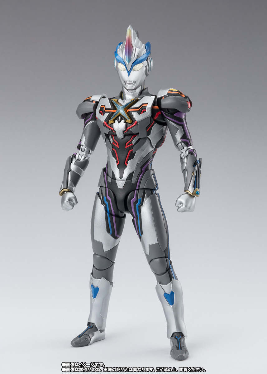 散發虹光的強化形態『S.H.Figuarts 超人力霸王 Exceed X』可動人偶登場 華麗塗裝再現七彩線條!