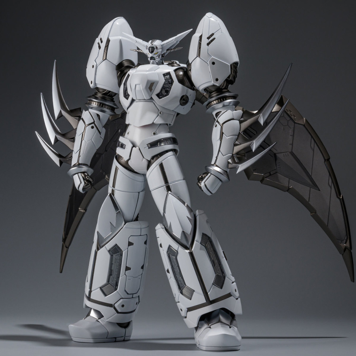 千值練『RIOBOT 真蓋特1 試作機配色Ver. 合金可動模型』灰白配色改良版限定推出!