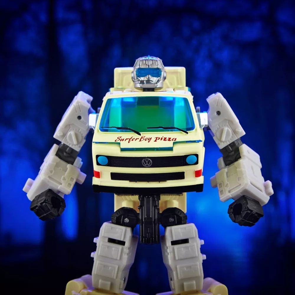 孩之寶 變形金剛 × 怪奇物語「紅色警戒」（Code Red）最速披薩外送員化身博派金剛！