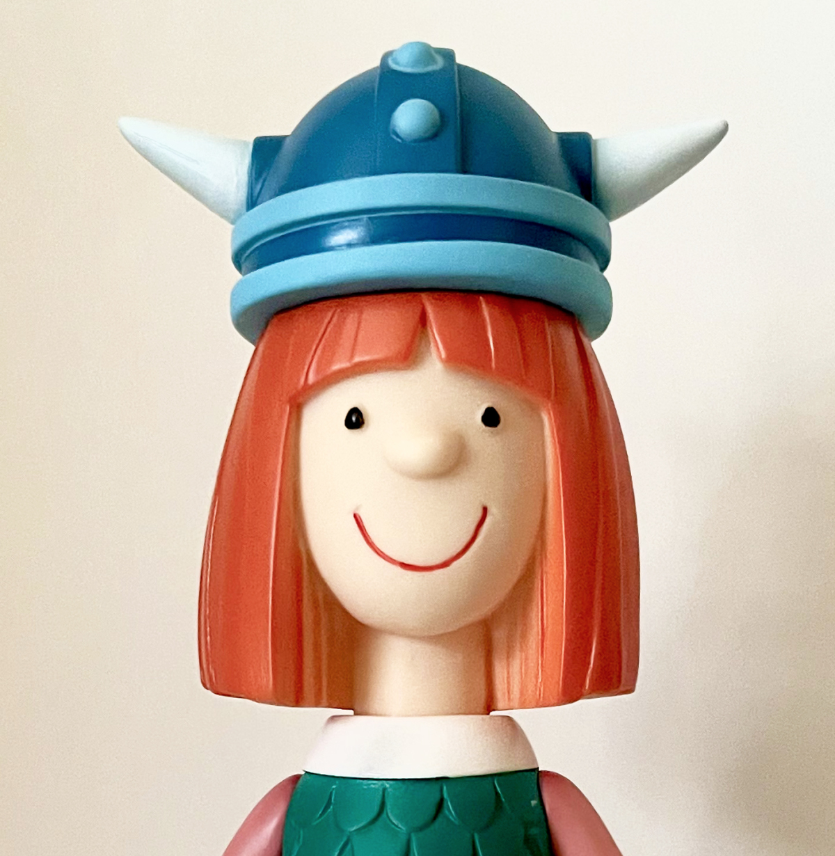 摸摸鼻子靈機一動！《北海小英雄》小威 軟膠立體人形