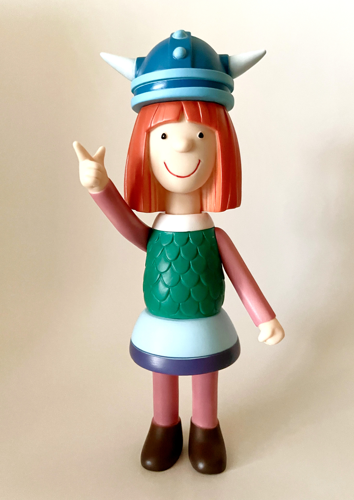 摸摸鼻子靈機一動！《北海小英雄》小威 軟膠立體人形