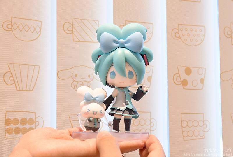 黏土人『初音未來 大耳狗喜拿Ver.』粉嫩風格 × 超萌綁耳朵造型 加倍可愛登場!