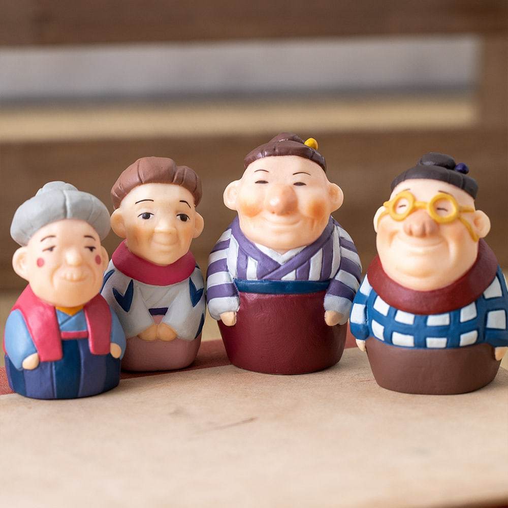 橡子共和國『蒼鷺與少年 手指偶套組』收錄七位老婆婆木偶與超可愛的哇啦哇啦!