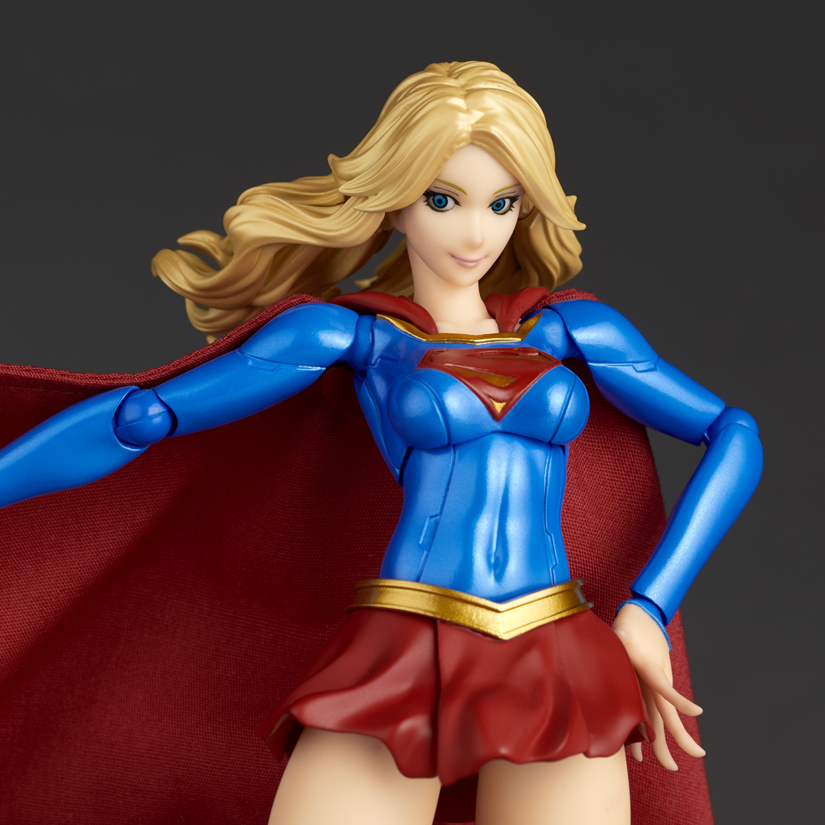 海洋堂 Amazing Yamaguchi DC「超少女」(スーパーガール)可動人偶 商品化決定!