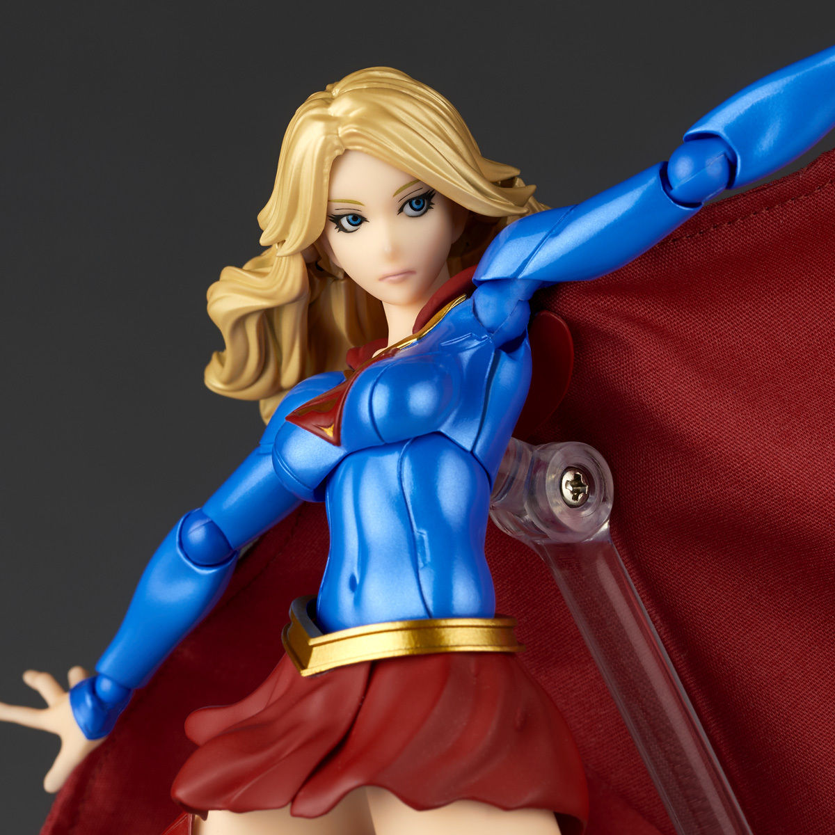 海洋堂 Amazing Yamaguchi DC「超少女」(スーパーガール)可動人偶 商品化決定!