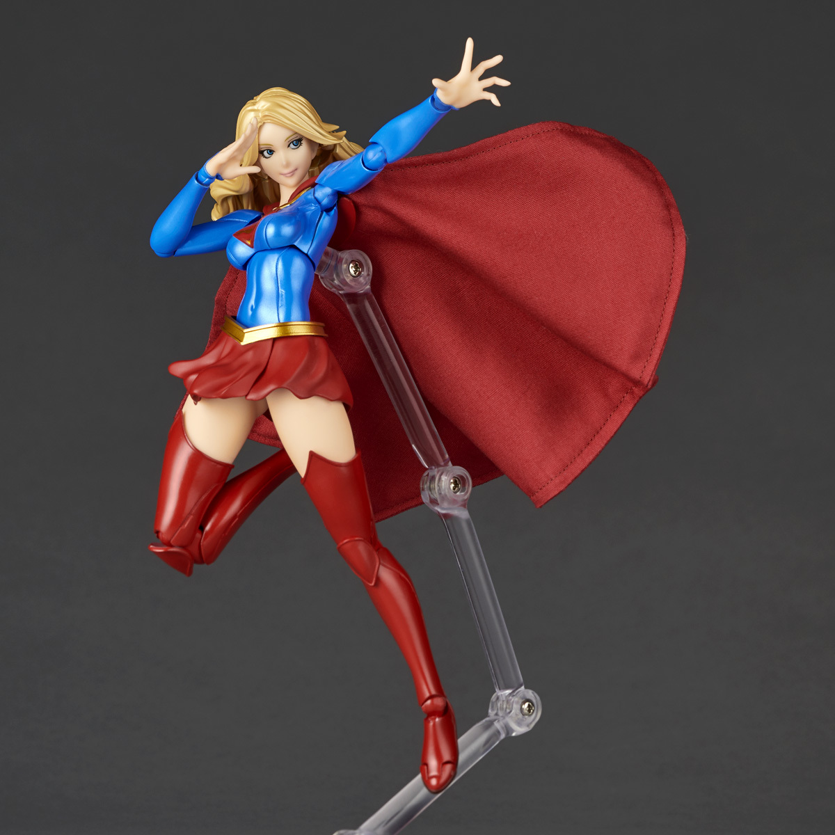 海洋堂 Amazing Yamaguchi DC「超少女」(スーパーガール)可動人偶 商品化決定!