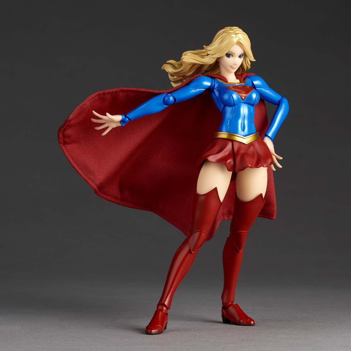 海洋堂 Amazing Yamaguchi DC「超少女」(スーパーガール)可動人偶 商品化決定!
