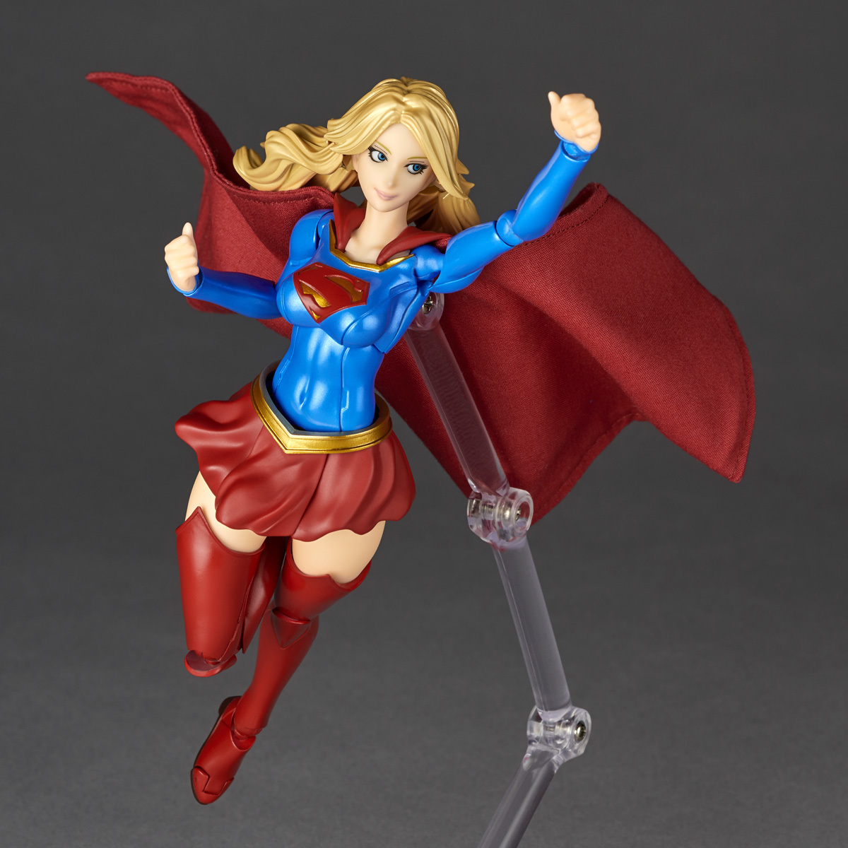 海洋堂 Amazing Yamaguchi DC「超少女」(スーパーガール)可動人偶 商品化決定!