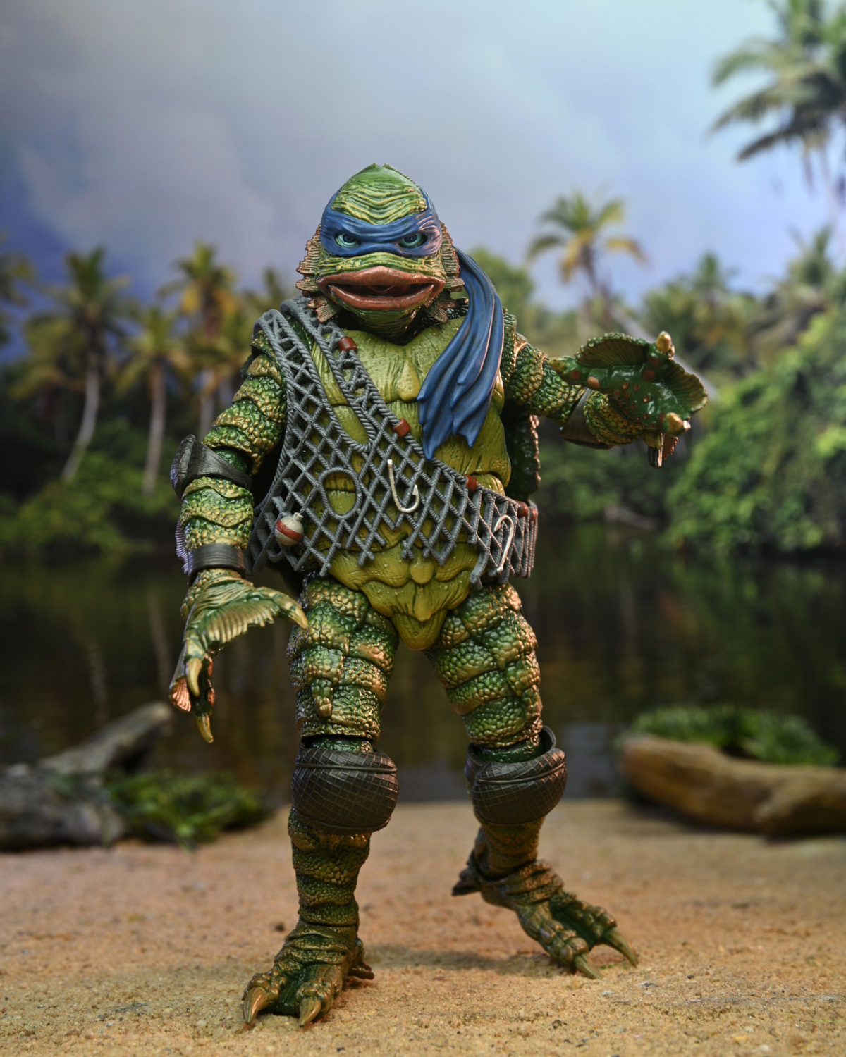 NECA 環球怪物×忍者龜「半魚人李奧納多」7 吋可動人偶(Ultimate Leonardo as the Creature)