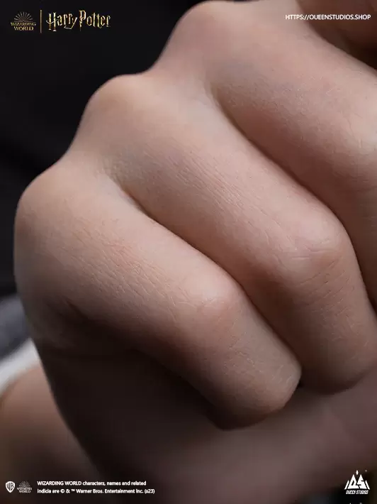 Queen studios『哈利波特 1/1比例胸像』超擬真還原《神秘的魔法石》時期的丹尼爾·雷德克里夫