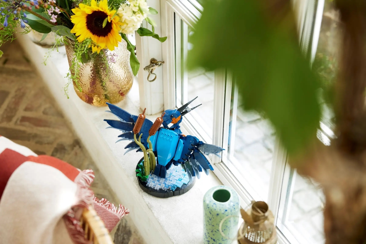 LEGO 10331 Icons 系列「翠鳥」捕魚成功的動感瞬間樂高化!(Kingfisher Bird)