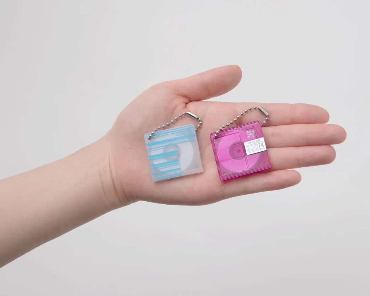 GASHAPON「Maxell MD 迷你吊飾」轉蛋 90年代風靡一時的MD碟片縮小再來！回憶滿滿的彩色半透明塑膠殼