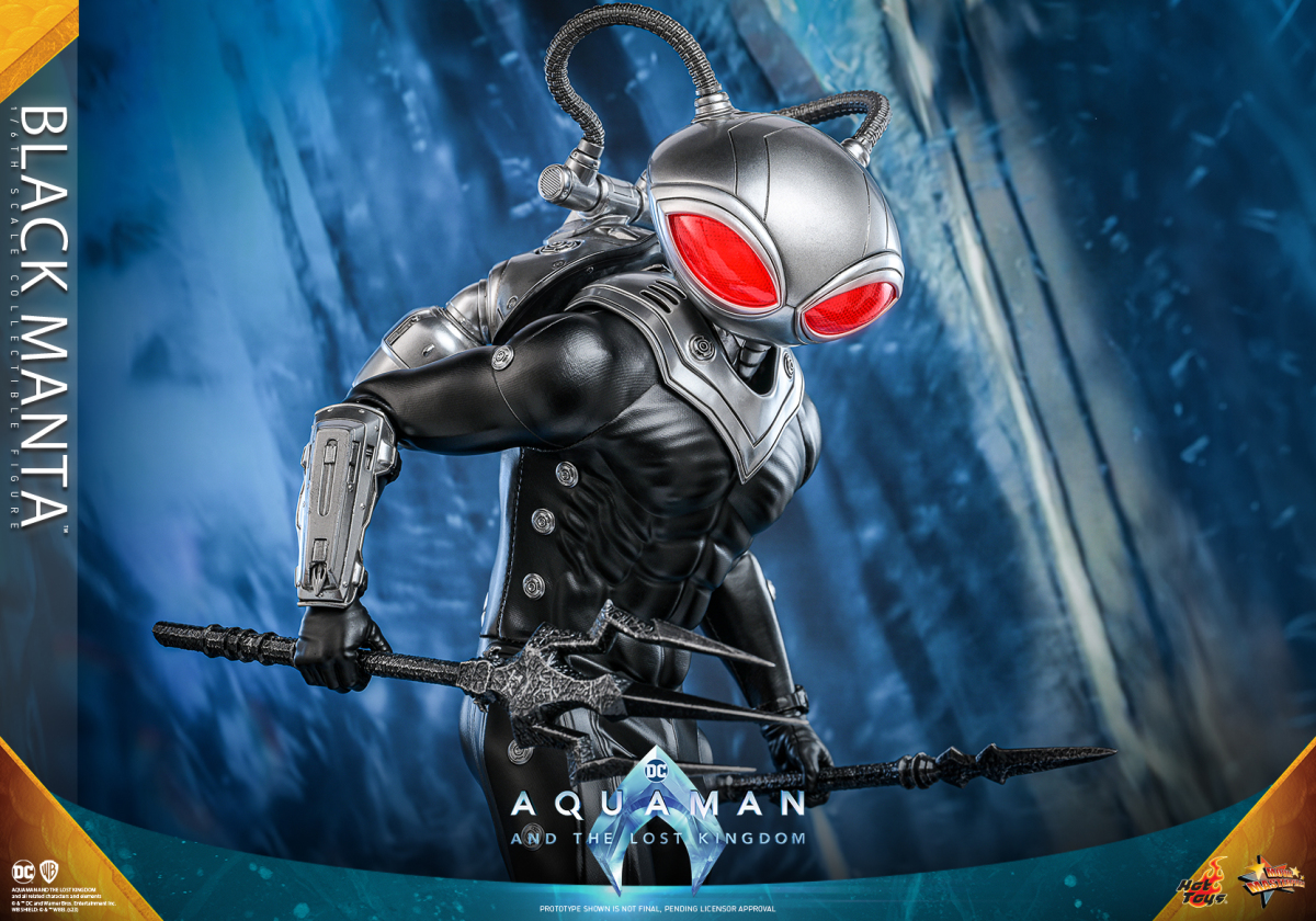 Hot Toys《水行俠 失落王國》黑蝠鱝(Black Manta)1/6 比例收藏級人偶 未來感戰衣&古老黑暗神器並存!