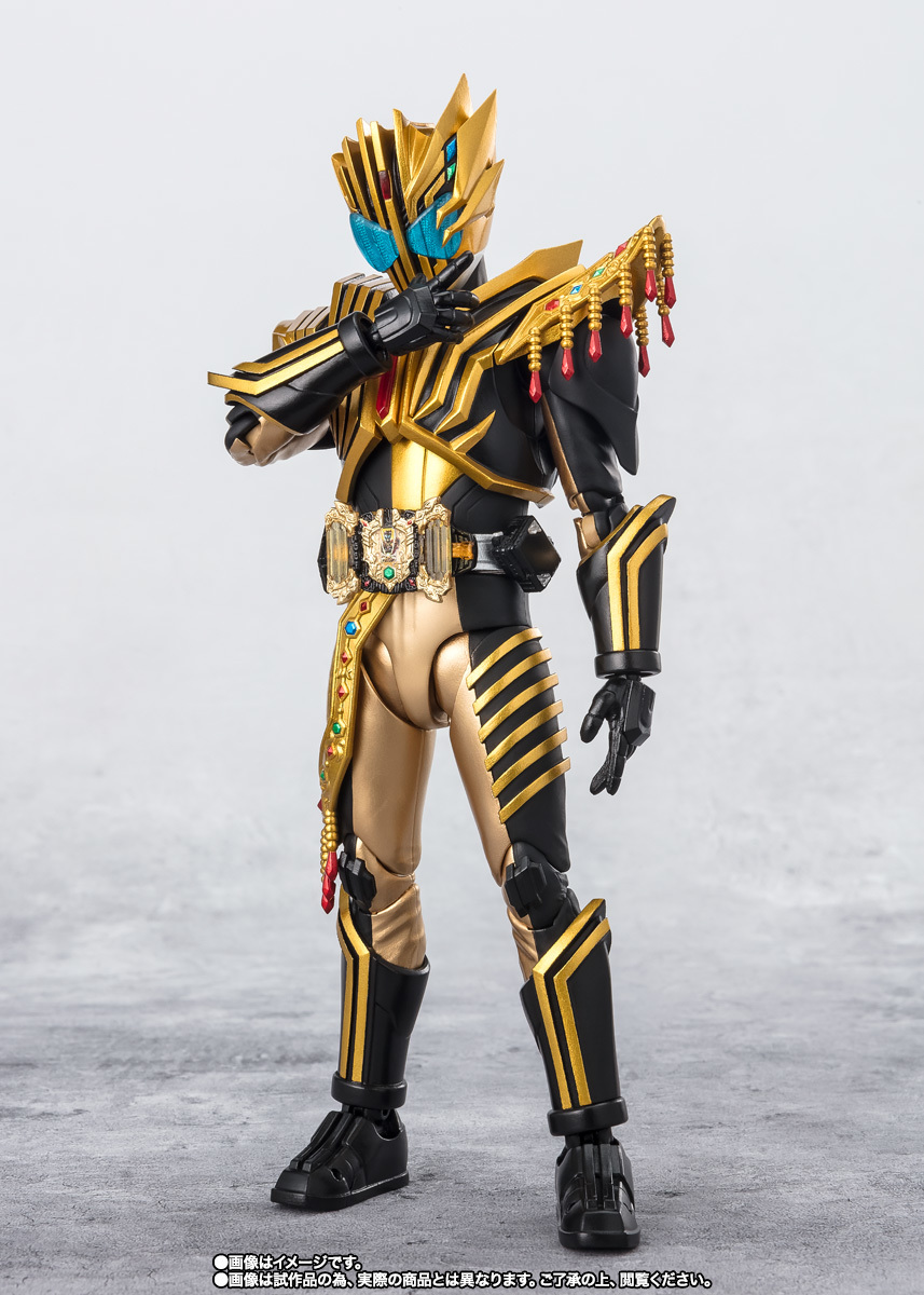 S.H.Figuarts『假面騎士LEGEND 可動人偶』彷彿 DECADE 的黃金騎士現身!