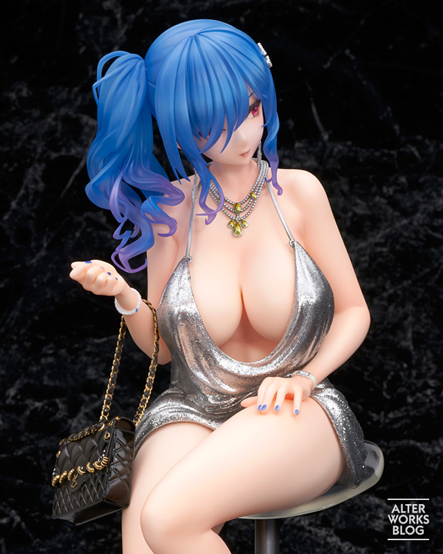 ALTER《碧藍航線》聖路易斯 Luxury Handle Ver. 1/6 比例模型 大膽禮服與無瑕肉體交織成的完美畫面!
